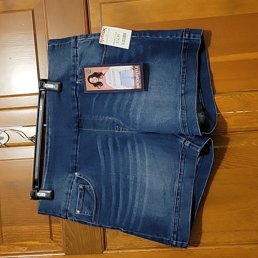 Comfy stretchy Jean shorts